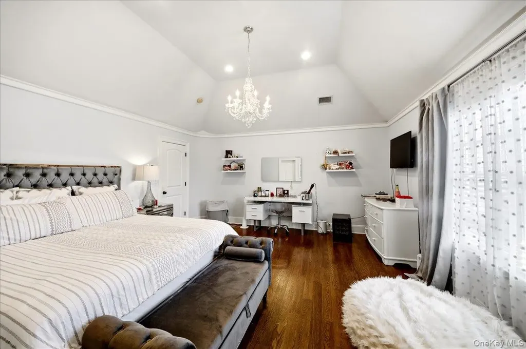 7 Ridgeview Circle Armonk NY 10504