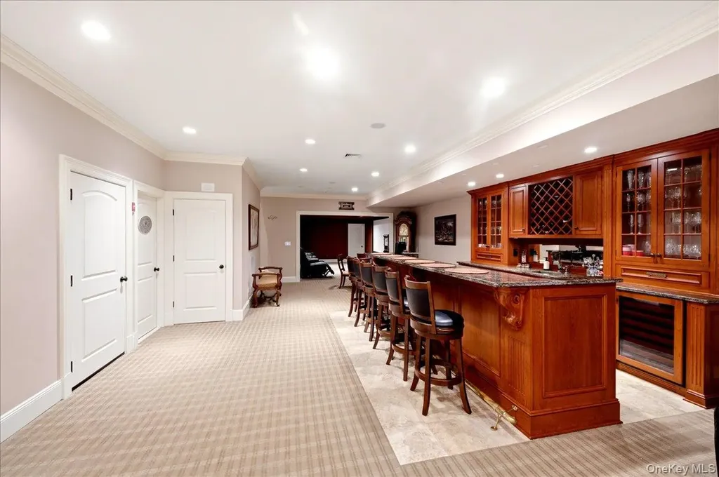 7 Ridgeview Circle Armonk NY 10504