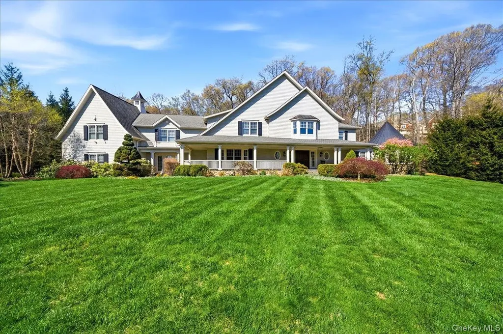 7 Ridgeview Circle Armonk NY 10504