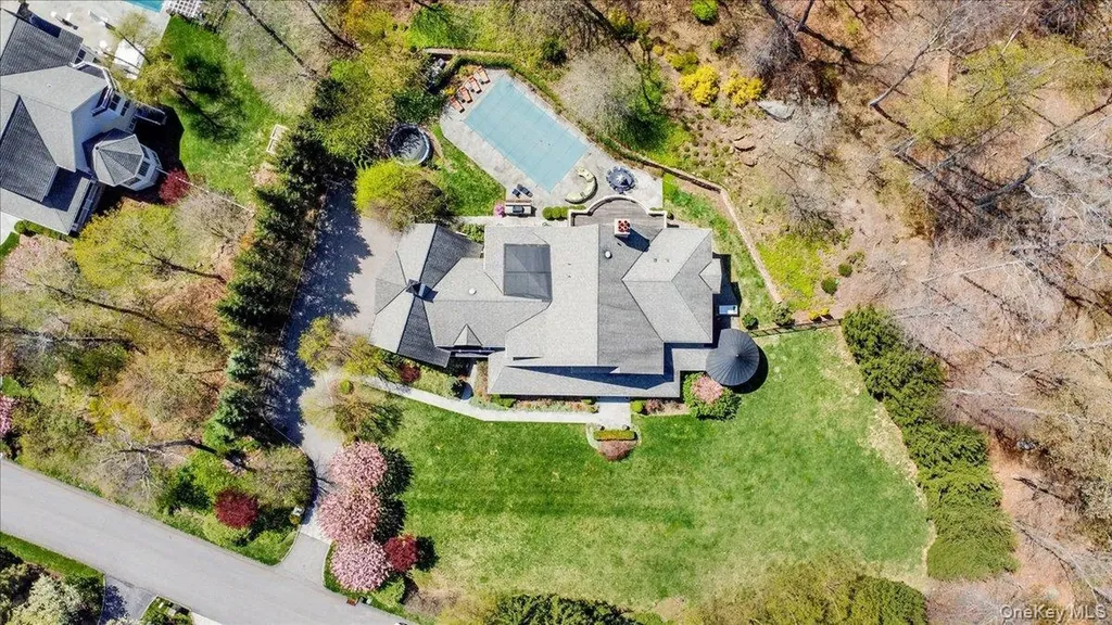 7 Ridgeview Circle Armonk NY 10504