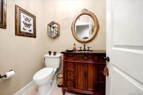 7 Ridgeview Circle Armonk NY 10504