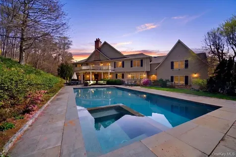 7 Ridgeview Circle Armonk NY 10504