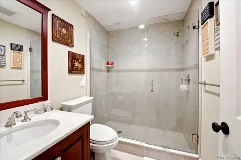 7 Ridgeview Circle Armonk NY 10504