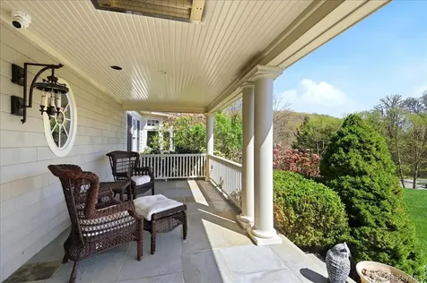 7 Ridgeview Circle Armonk NY 10504
