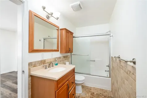 5002 Chelsea Cove N Hopewell Junction NY 12533