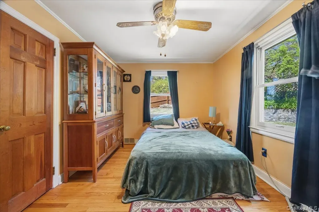 532 Shore Drive New Windsor NY 12553