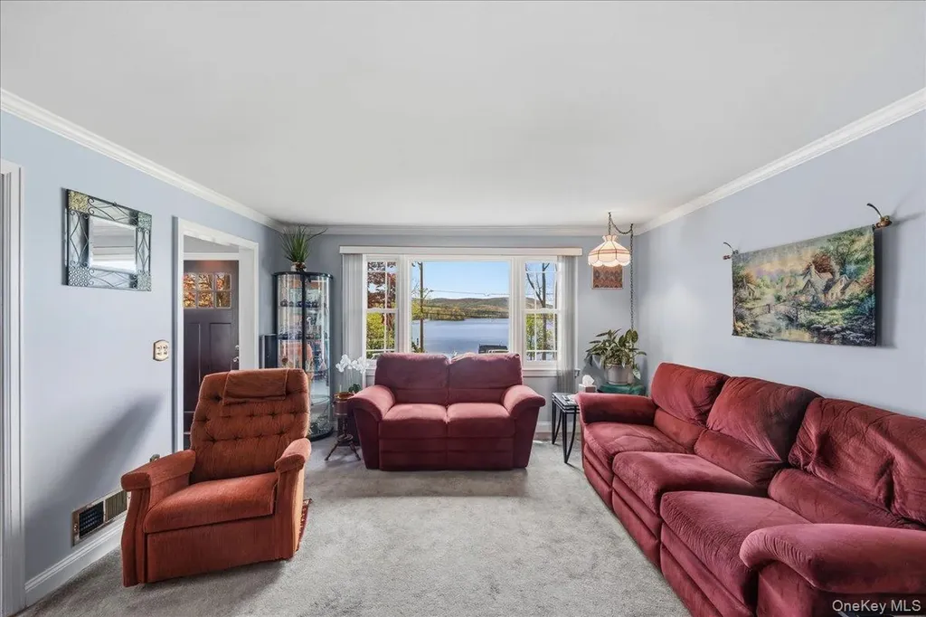 532 Shore Drive New Windsor NY 12553