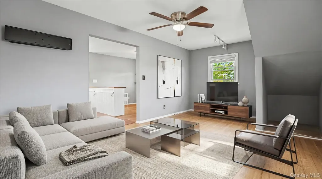 206 Hunnewell Avenue Elmont NY 11003