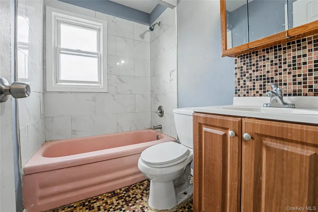 206 Hunnewell Avenue Elmont NY 11003