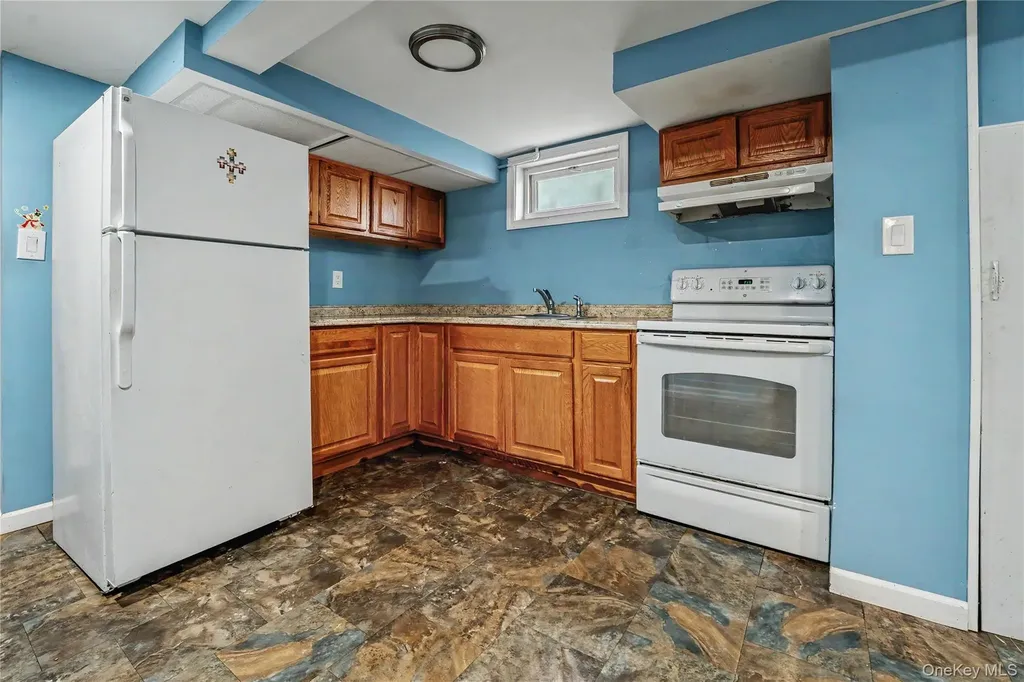 206 Hunnewell Avenue Elmont NY 11003