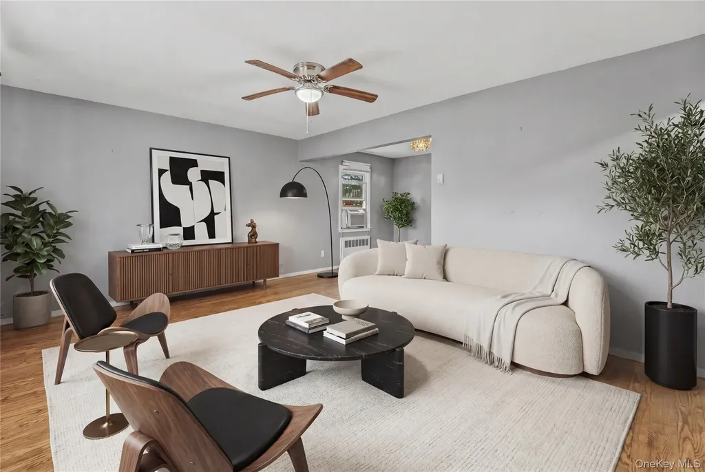 206 Hunnewell Avenue Elmont NY 11003