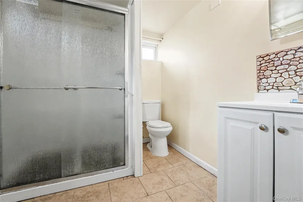 206 Hunnewell Avenue Elmont NY 11003