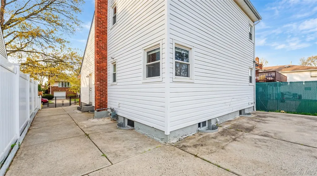 206 Hunnewell Avenue Elmont NY 11003