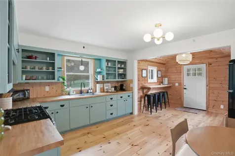 27 Old County Road Cochecton NY 12726