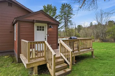 27 Old County Road Cochecton NY 12726