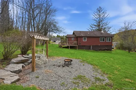 27 Old County Road Cochecton NY 12726