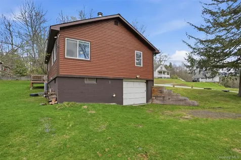 27 Old County Road Cochecton NY 12726