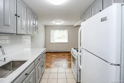 178 Jervis Avenue Farmingdale NY 11735