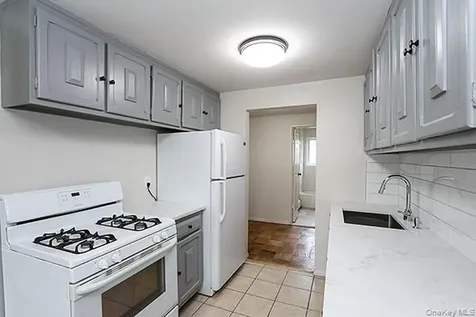 178 Jervis Avenue Farmingdale NY 11735
