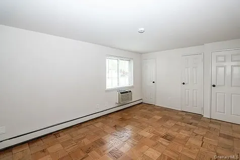 178 Jervis Avenue Farmingdale NY 11735