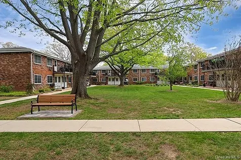 178 Jervis Avenue Farmingdale NY 11735