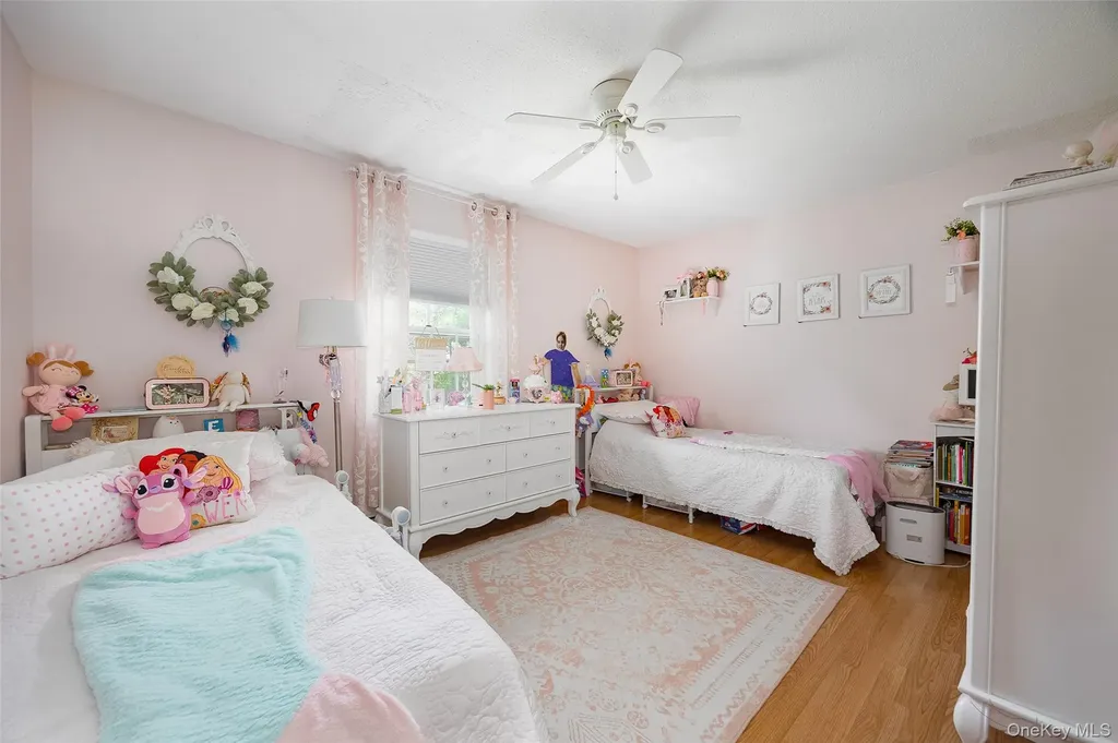 6 Grapevine Place Poughkeepsie NY 12603