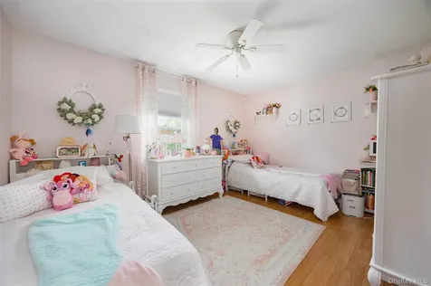 6 Grapevine Place Poughkeepsie NY 12603