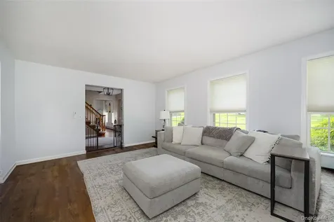 6 Grapevine Place Poughkeepsie NY 12603