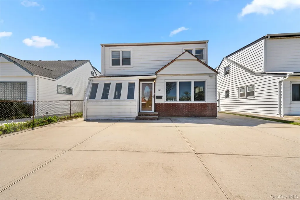 440 E Park Avenue Long Beach NY 11561