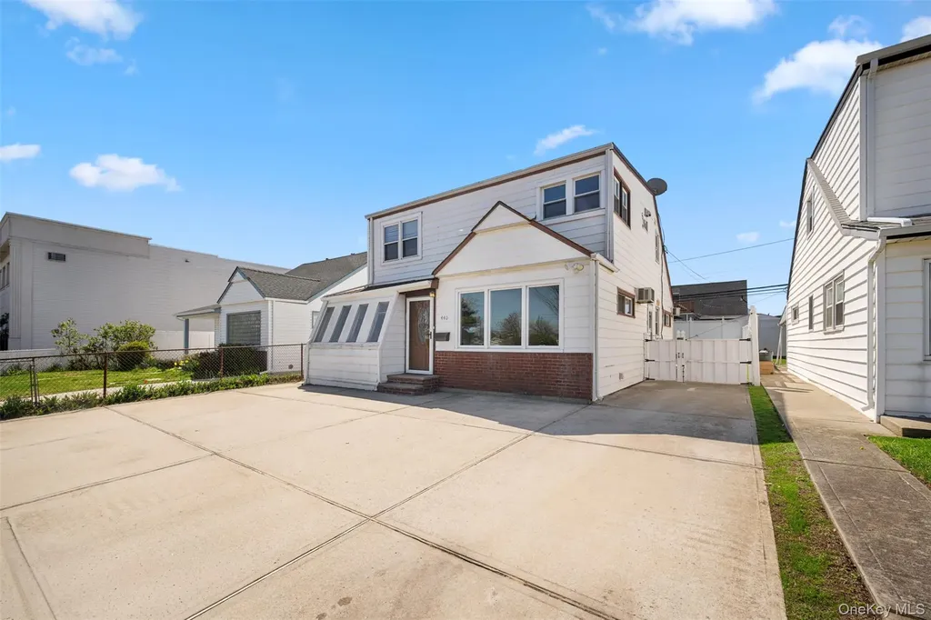 440 E Park Avenue Long Beach NY 11561
