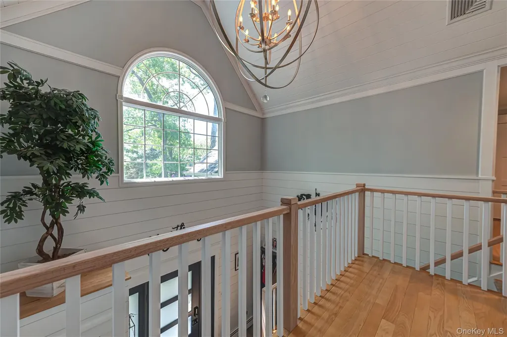 22 Cricket Court Wading River NY 11792