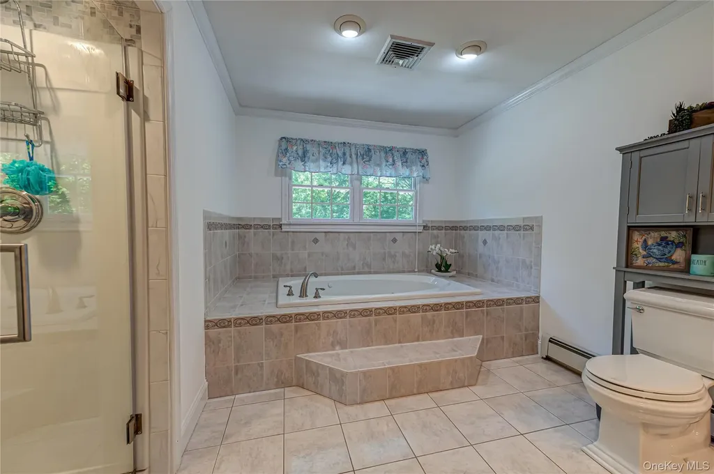 22 Cricket Court Wading River NY 11792
