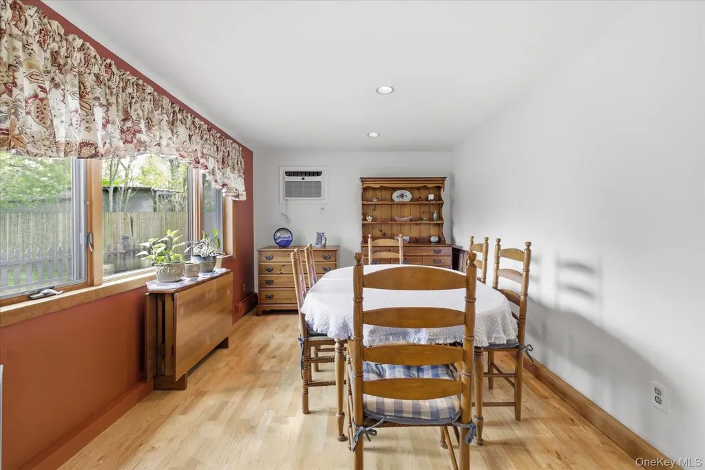 44 Meyer Lane Medford NY 11763