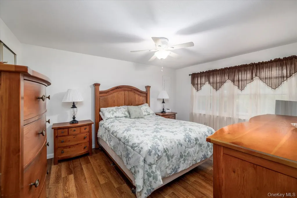 44 Meyer Lane Medford NY 11763