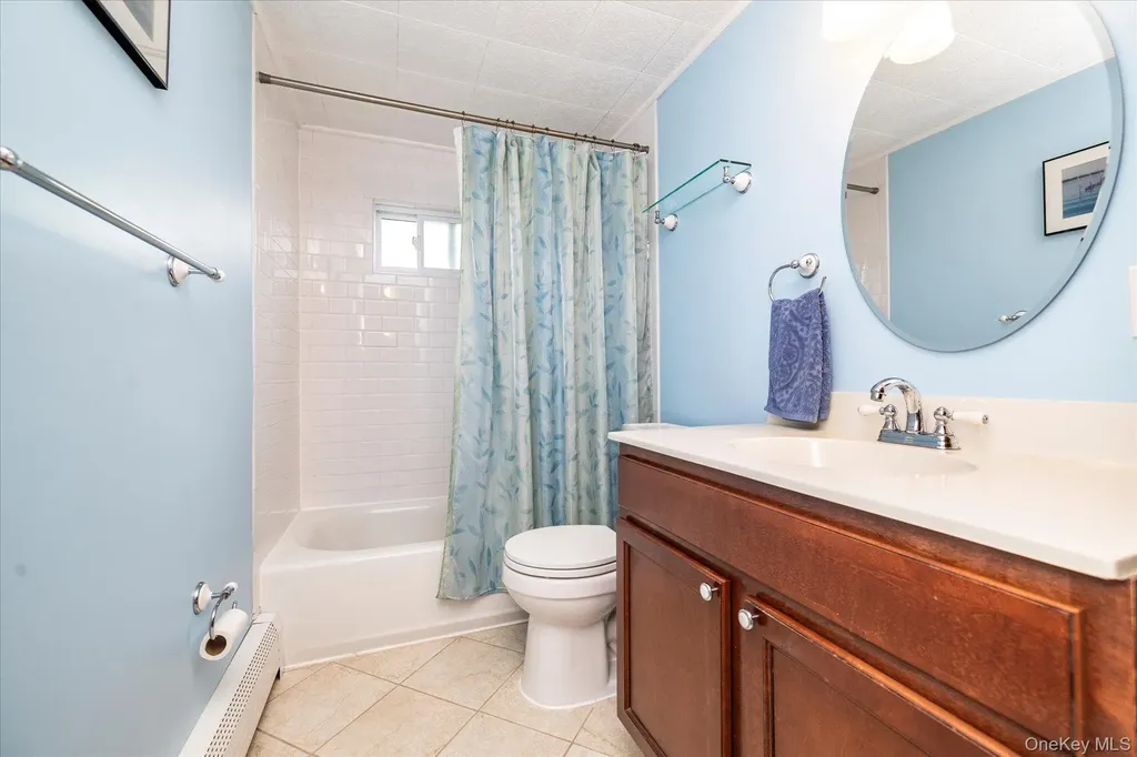 44 Meyer Lane Medford NY 11763