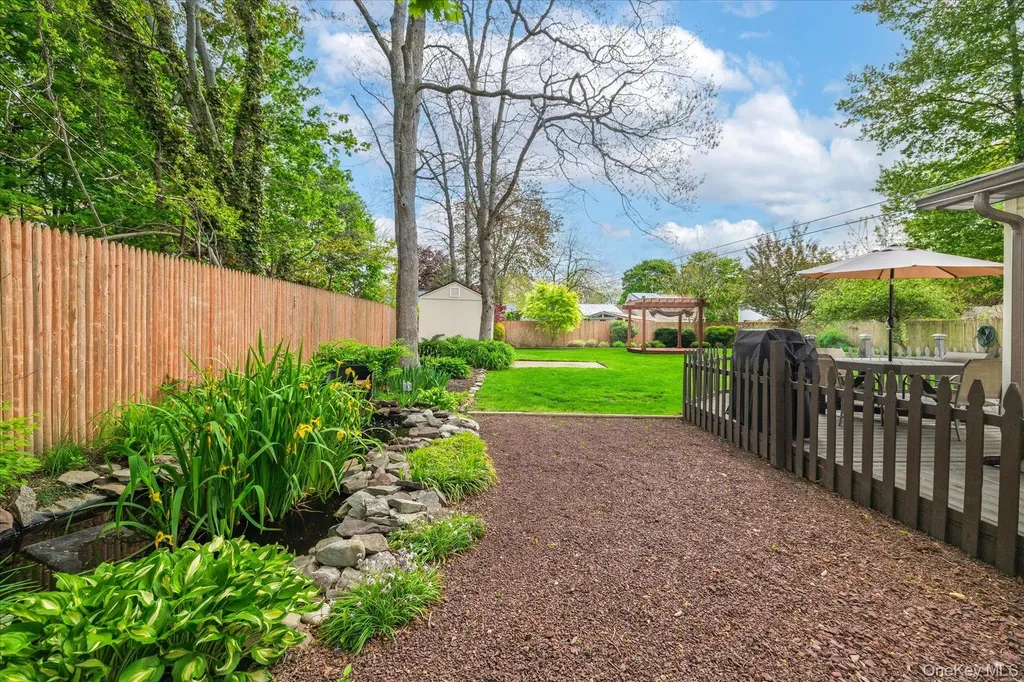 44 Meyer Lane Medford NY 11763