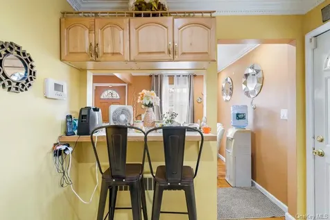 283 Hawthorne Avenue Uniondale NY 11553