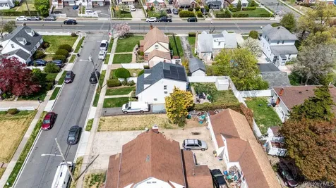 283 Hawthorne Avenue Uniondale NY 11553