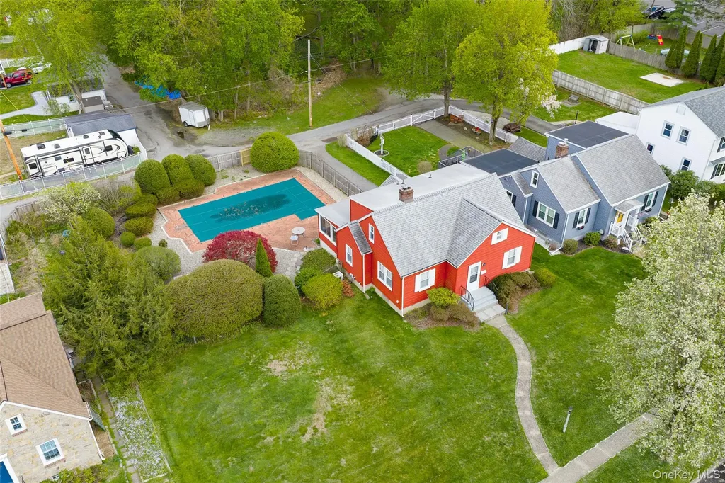 31 Kingston Avenue Poughkeepsie NY 12603