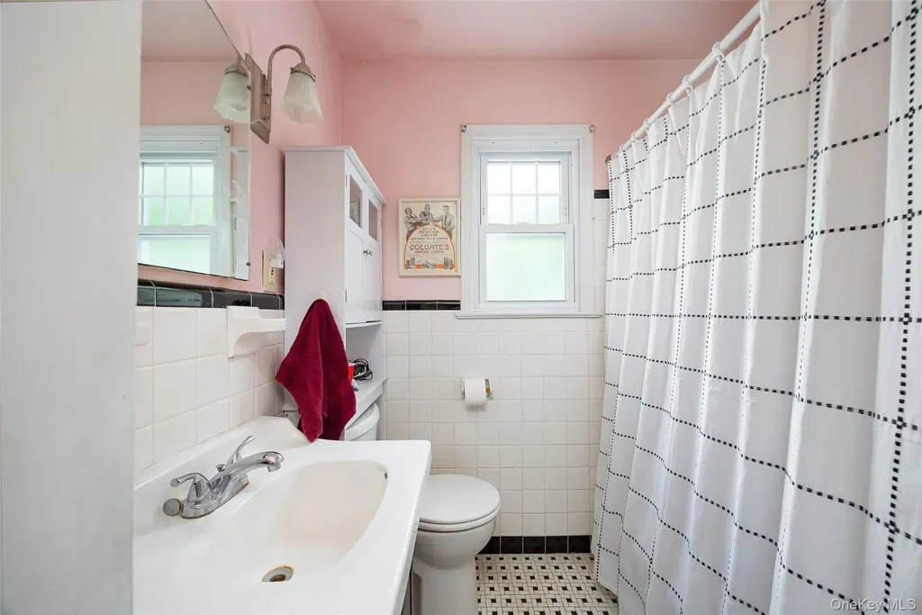 31 Kingston Avenue Poughkeepsie NY 12603