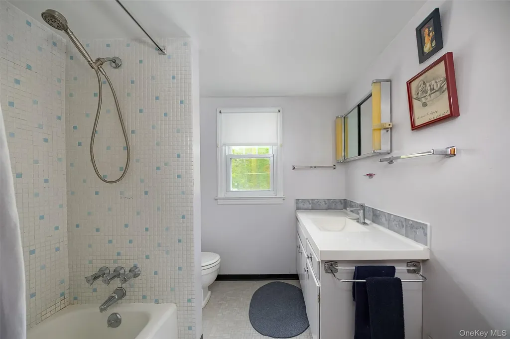 31 Kingston Avenue Poughkeepsie NY 12603