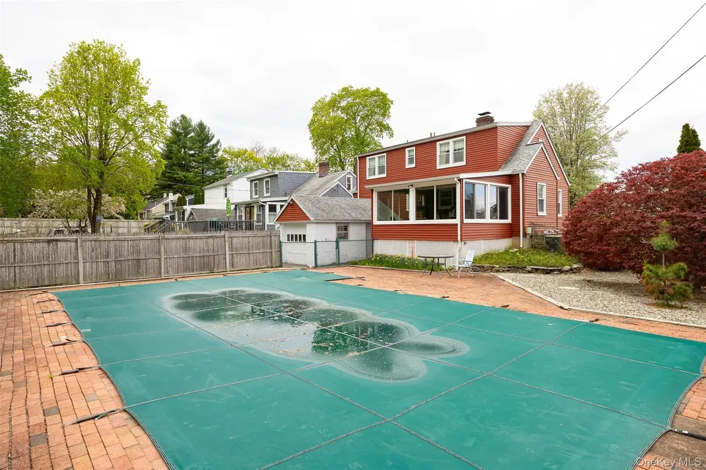 31 Kingston Avenue Poughkeepsie NY 12603