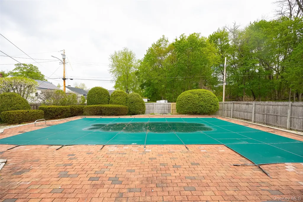 31 Kingston Avenue Poughkeepsie NY 12603