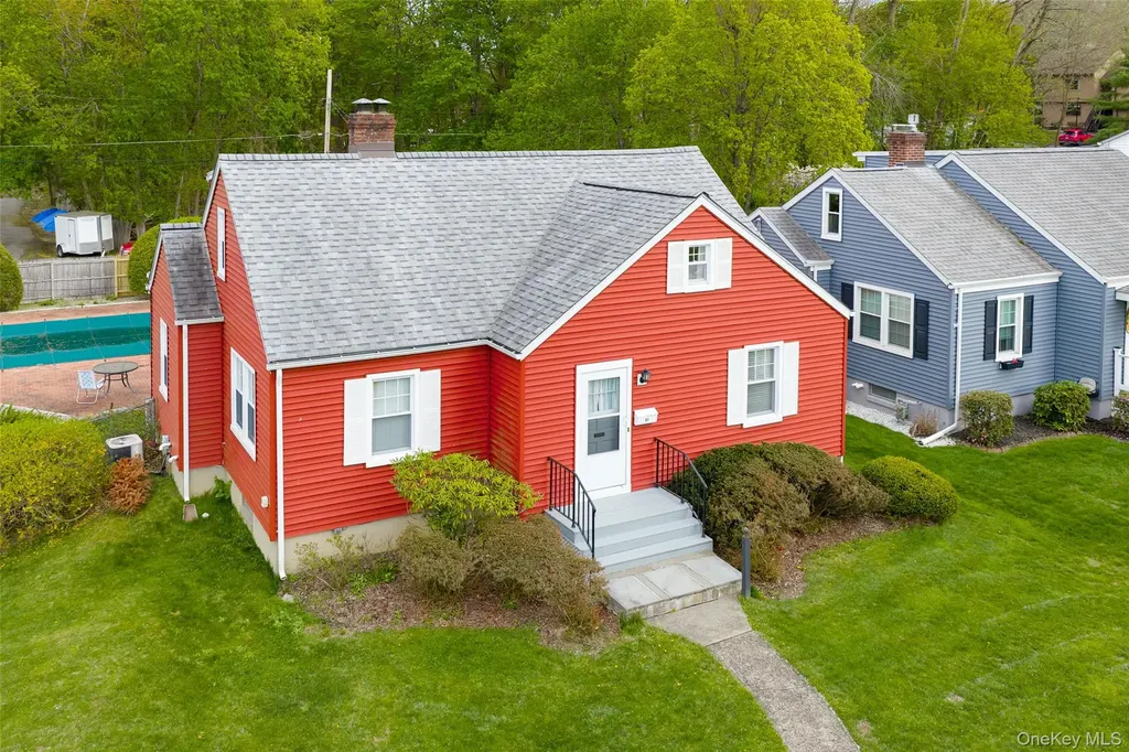 31 Kingston Avenue Poughkeepsie NY 12603
