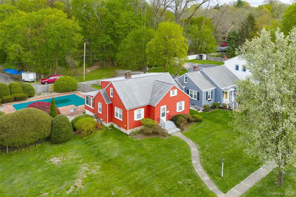 31 Kingston Avenue Poughkeepsie NY 12603