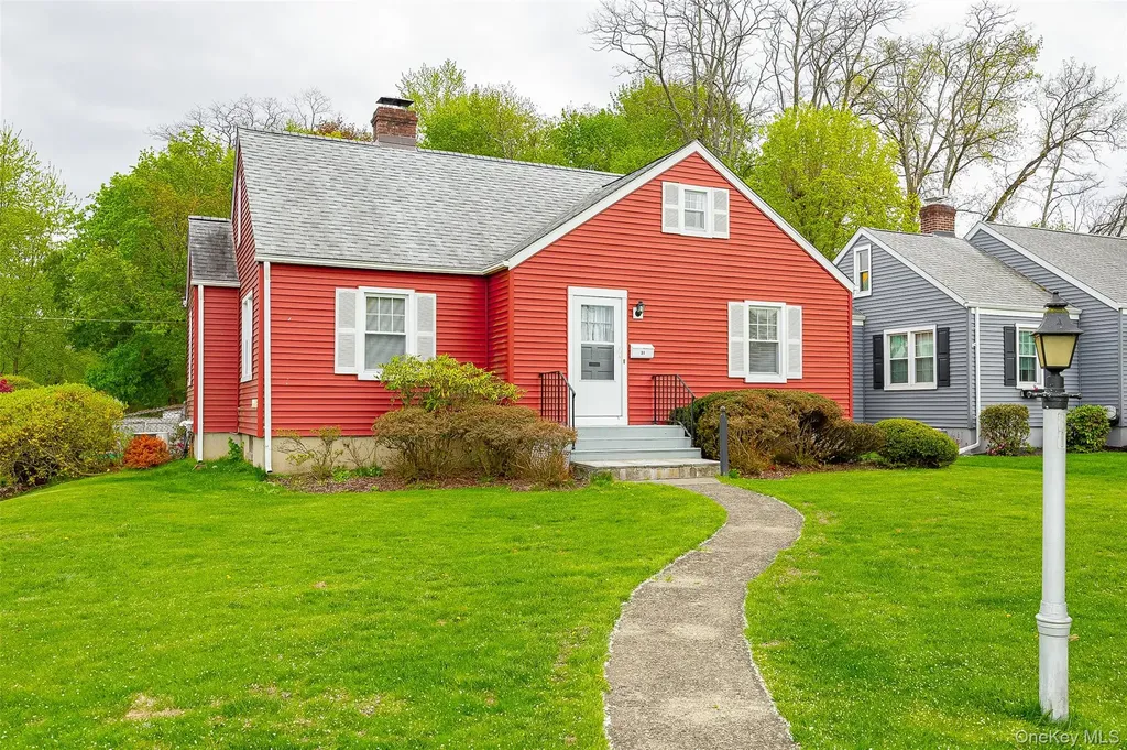31 Kingston Avenue Poughkeepsie NY 12603