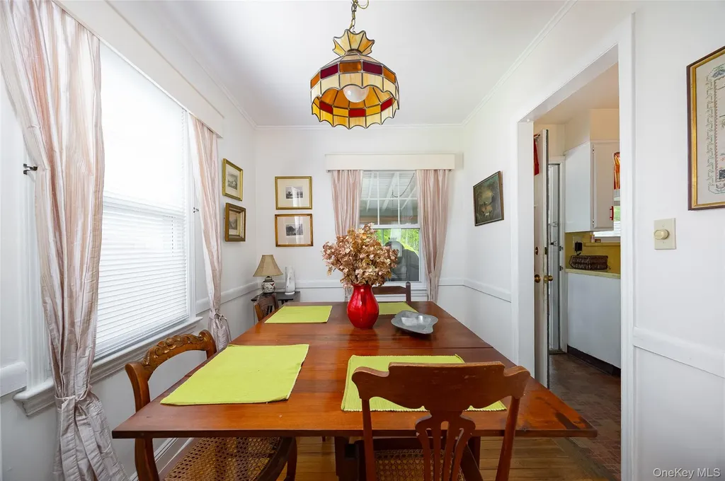 31 Kingston Avenue Poughkeepsie NY 12603