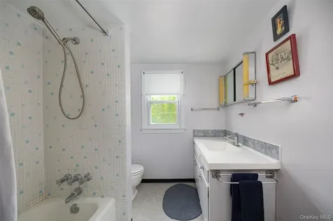 31 Kingston Avenue Poughkeepsie NY 12603