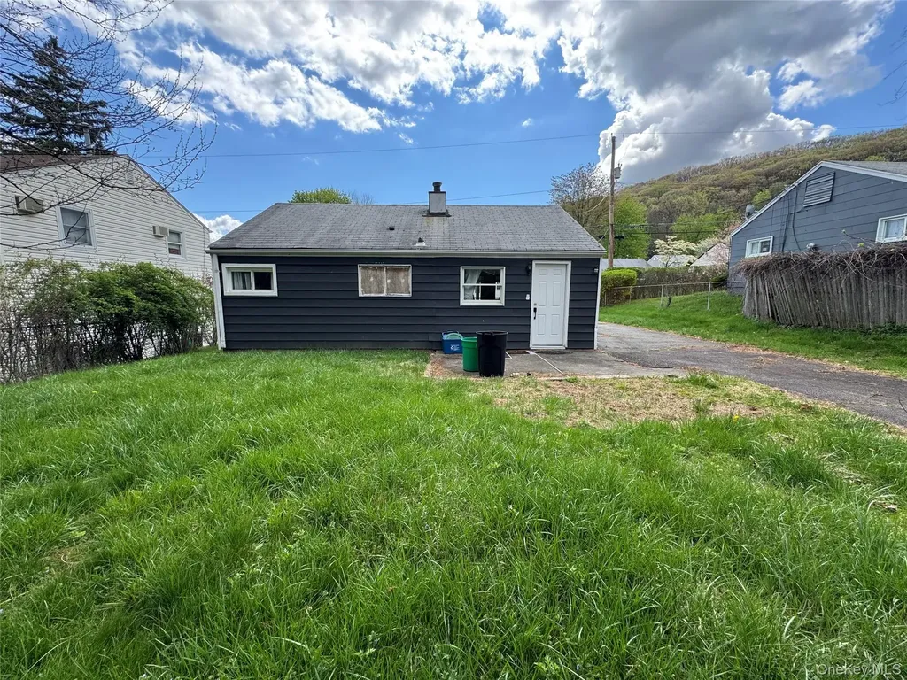 33 Hurd Avenue Garnerville NY 10923
