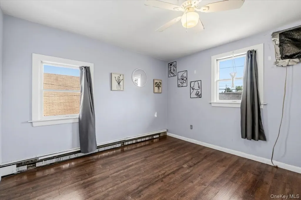 42 Haven Lane Levittown NY 11756